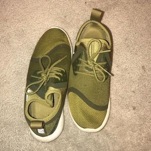 Nike’s Tennis shoes